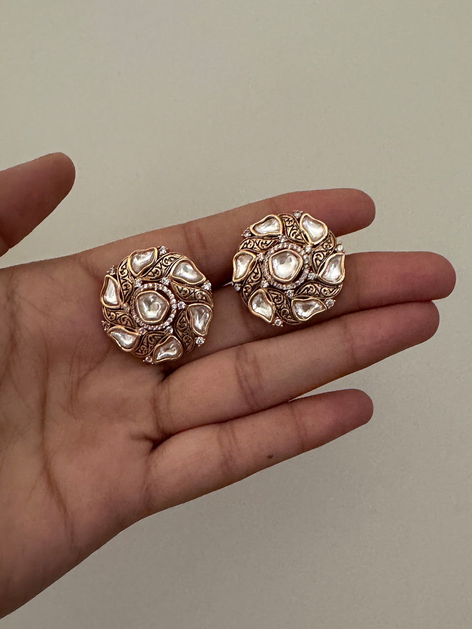 Meher Kundan Studs