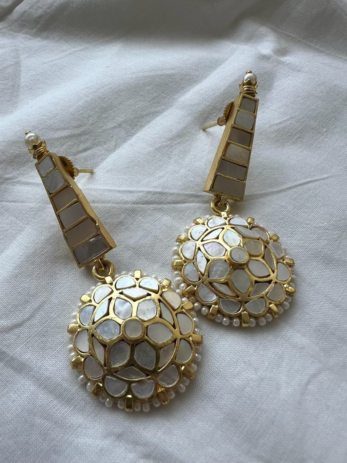 Cream Saanjh Earrings