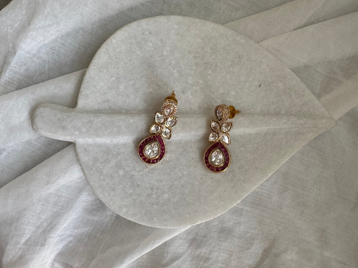 Ruhani Kundan Earrings