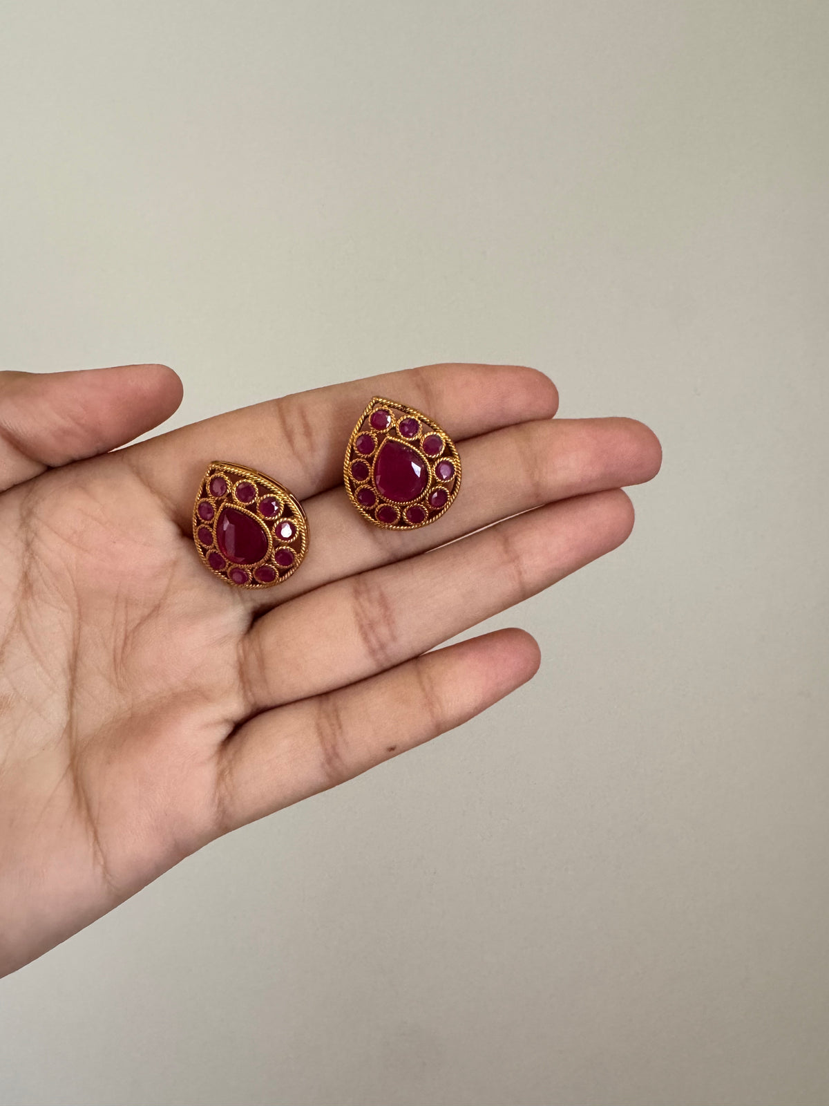 Gulab Kundan Stud Earrings