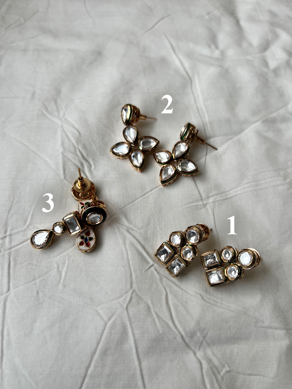 Alaya Single line Kundan necklace