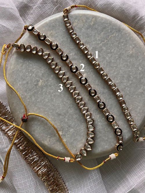 Alaya Single line Kundan necklace