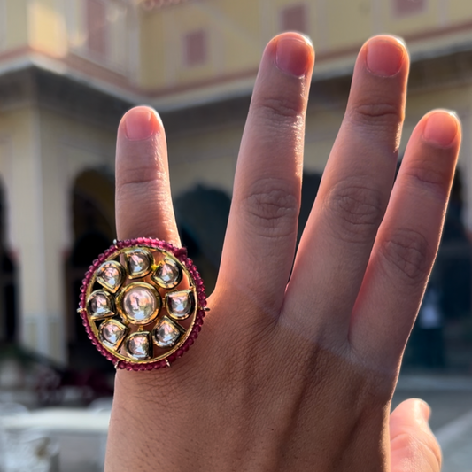 Iha Kundan Ring