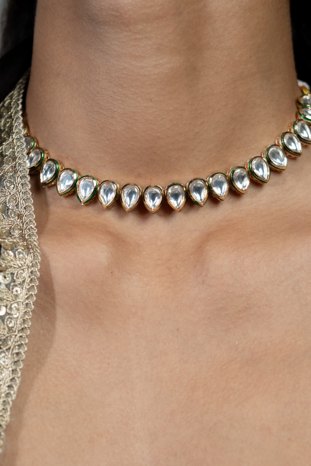 Alaya Single line Kundan necklace