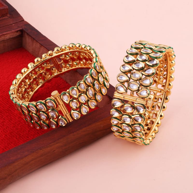 Nandika Kundan Bangles