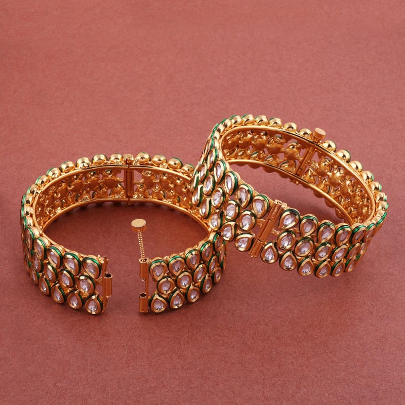 Nandika Kundan Bangles