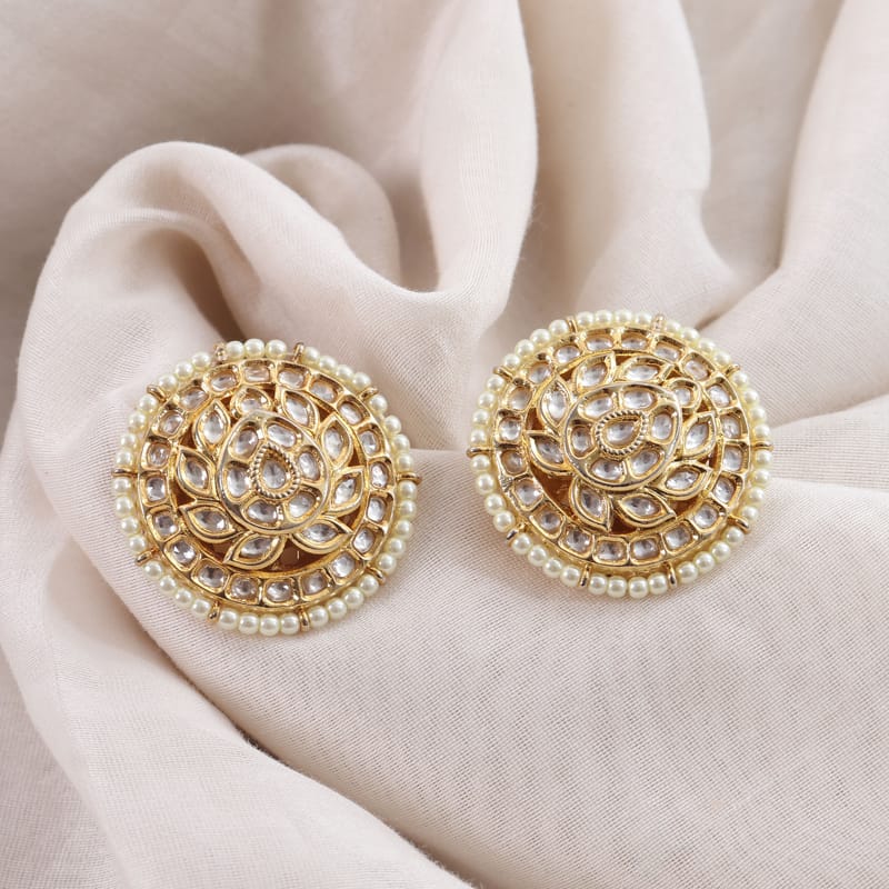 Amoi Kundan Studs