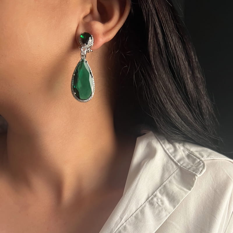 Spark Emerald Earrings