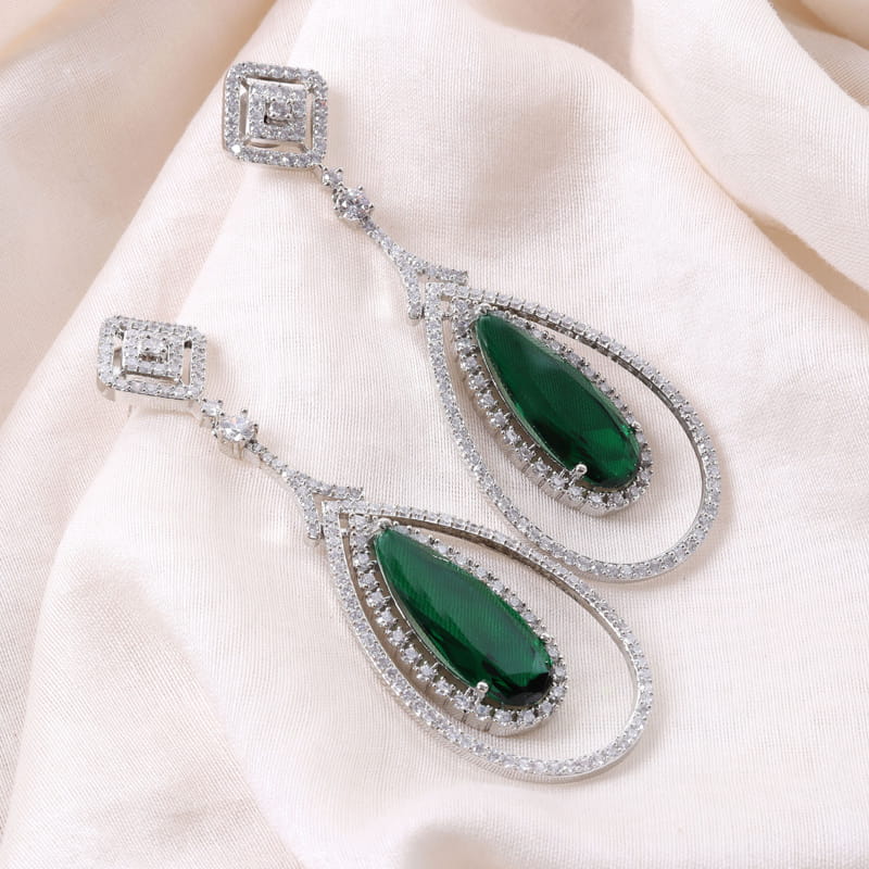 Arina Emerald Drop Earrings