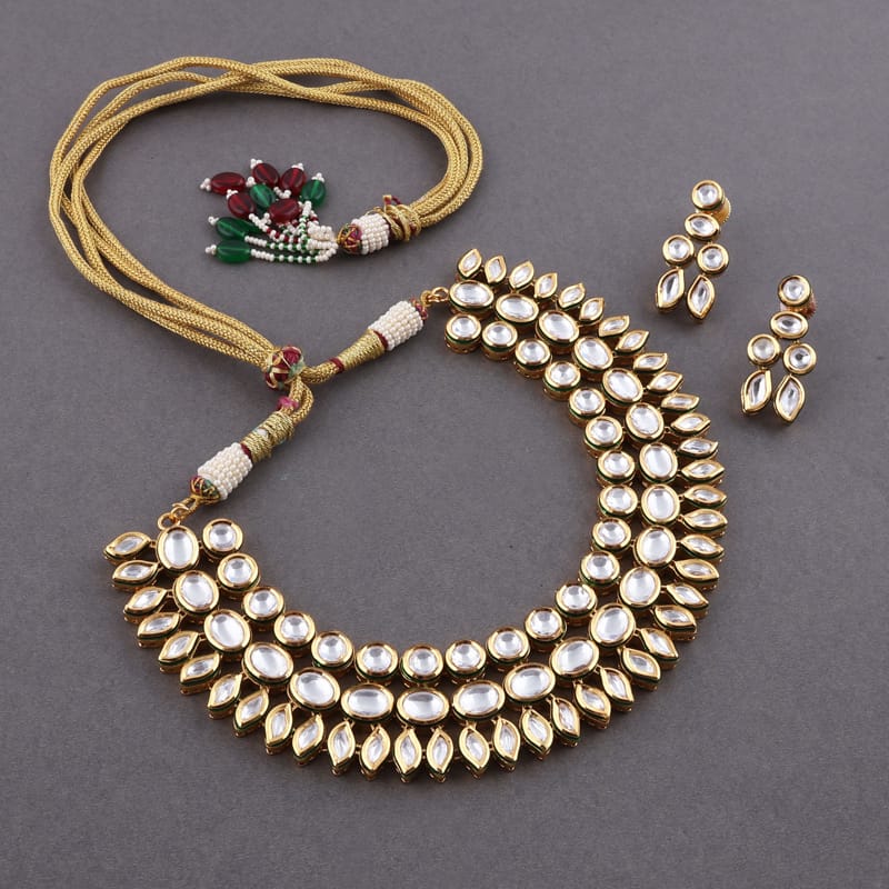 Tanvi Kundan Necklace Set