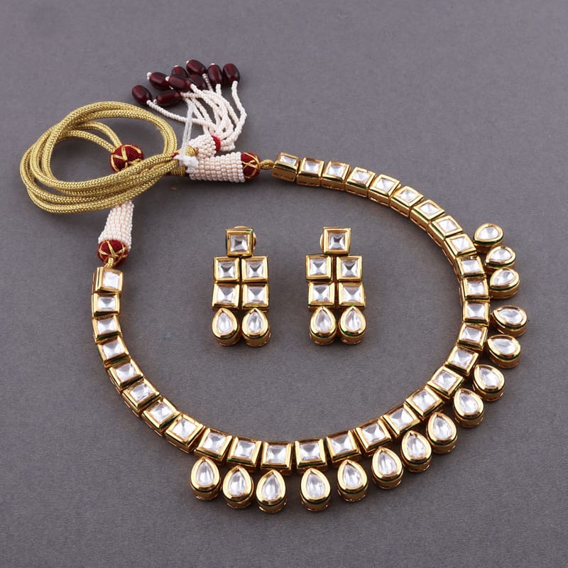 Ridhi Kundan Necklace Set