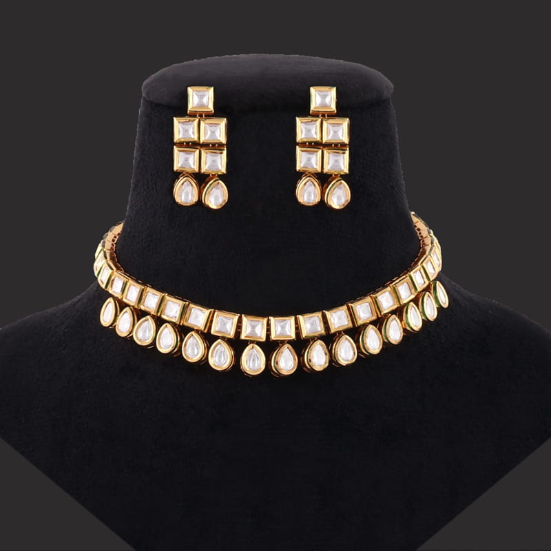 Ridhi Kundan Necklace Set