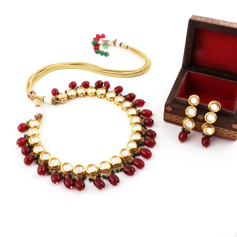 Poorvi Kundan Necklace Set