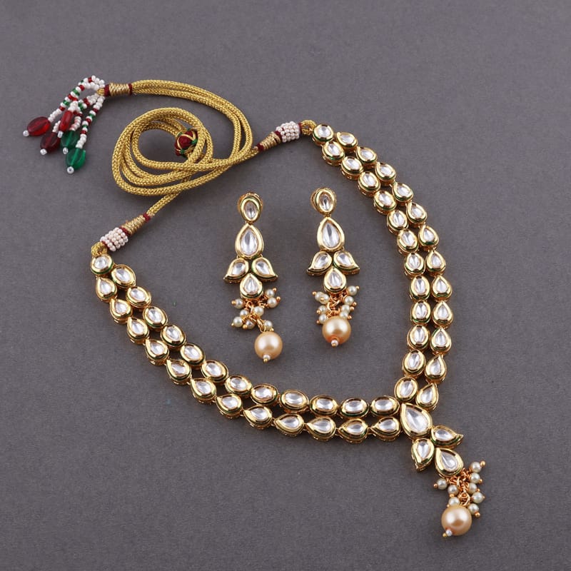 Vaani Kundan Necklace Set