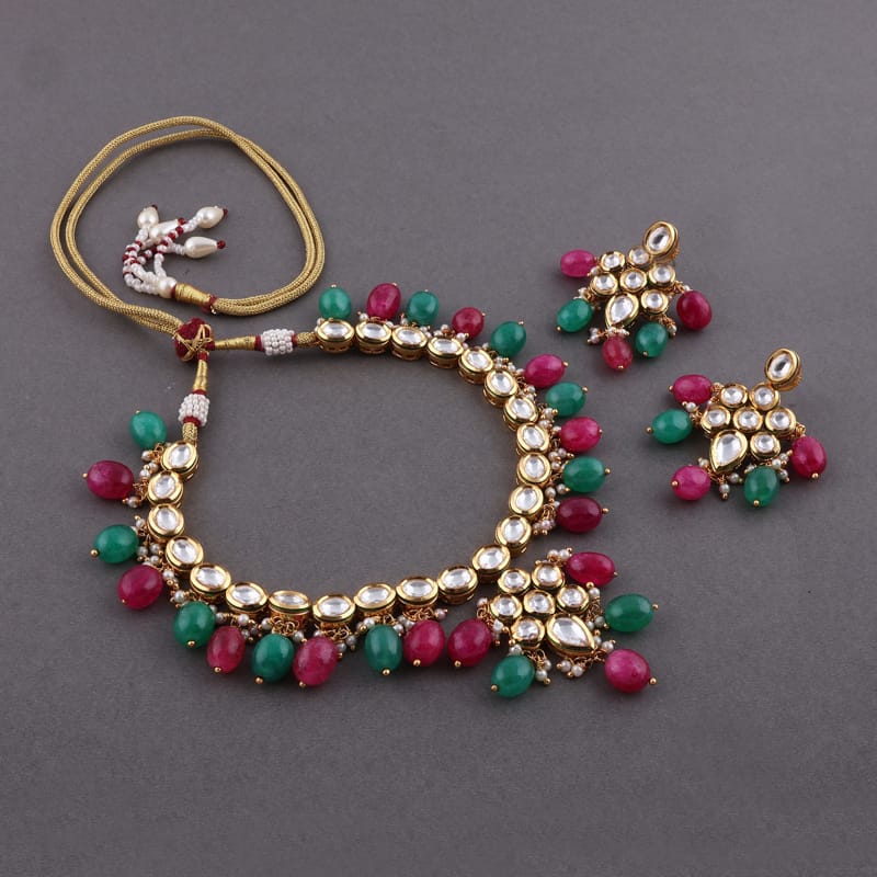 Saumya Kundan Necklace Set