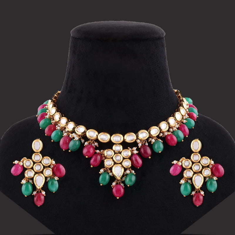 Saumya Kundan Necklace Set