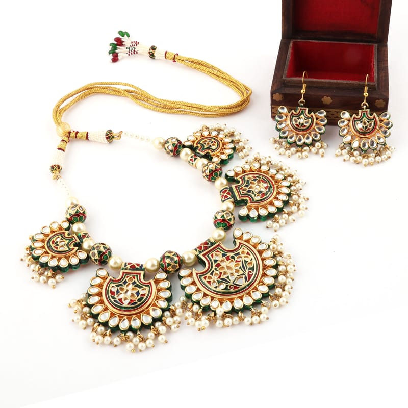 Brinda Kundan Necklace Set