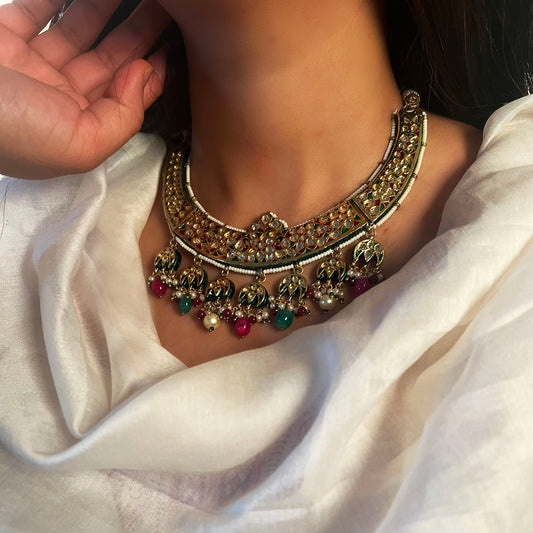 Samyukta Kundan Necklace Set