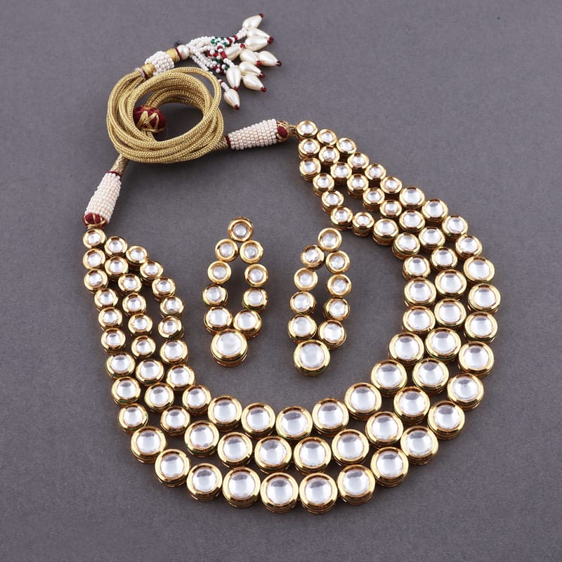 Mohita Kundan Necklace Set