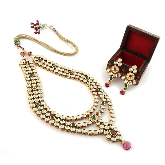 Srinidhi Kundan Necklace Set