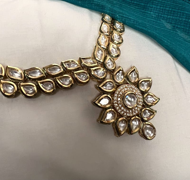 Prachi Kundan Necklace Set